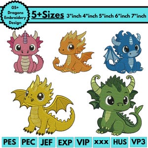 Può includere: Un disegno di ricamo con cinque draghi dei cartoni animati in vari colori: rosa, arancione, blu, giallo e verde. Il disegno include il testo "05+ Dragons Embroidery Design" e "5+ Misure 7.6cm 10.2cm 12.7cm 15.2cm 17.8cm".