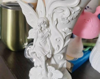 Fairy themed vase in white 3d effect