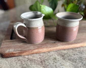 Hand geworfen Steinzeug Milchkännchen und Tasse Set, Mauve Glaze Wabi Sabi Kaffee