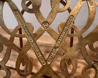 Vintage Williamsburg Colonial Brass Trivet, Decorative Hot Plate, Traditional Kitchen Decor, Cast Metal Trivet