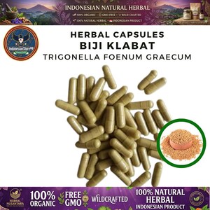 Pode incluir: Uma coleção de cápsulas de ervas castanho-claras rotuladas como Biji Klabat, Trigonella Foenum Graecum. A imagem inclui texto indicando Indonesian Natural Herbal, 100% Organic, GMO-Free e Wild-Crafted, com uma inserção circular mostrando sementes.