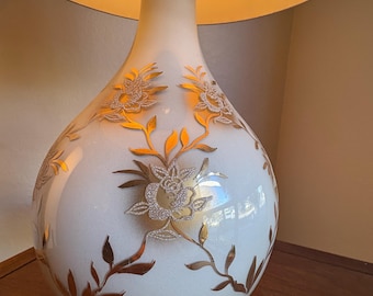 MCM Vintage LEVITON LAMP Mid-Century Modern Hollywood Regency Era Milk Glass Lamp