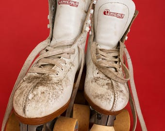 Patines de ruedas blancos vintage marca CHICAGO para mujer, talla 6.