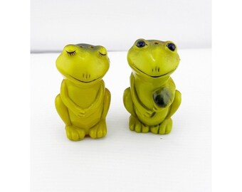 Vintage MCM groene kikker plastic zout- en pepervaatjes uit de jaren 70. Gemaakt in Hong Kong