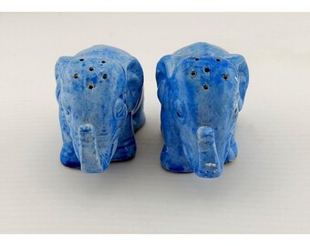 Vintage Japanse keramische blauwe olifant peper- en zoutvaatjes.