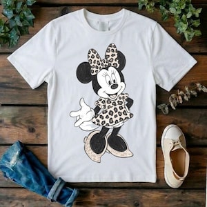 Minnie Mouse T-Shirt, Minimalist Cartoon Tee, Disney Fan Gift, Unisex Graphic Top afbeelding 1