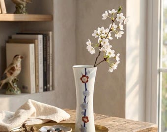 Vintage Fukagawa Japanese Porcelain Bud Vase