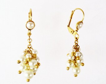 Cluster pearl Earrings, Wedding Bride Earrings, Ivory Pearl Earrings, June Birthstone earrings, Dangle Gold Earrings, Long Pearl Earrings