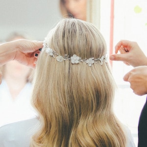 Boho Bride Headpiece, Wedding Hair Accessories, Floral Hair Vine, Bridal Headpiece, Floral Tiara, White Wedding, Wedding crown headpiece