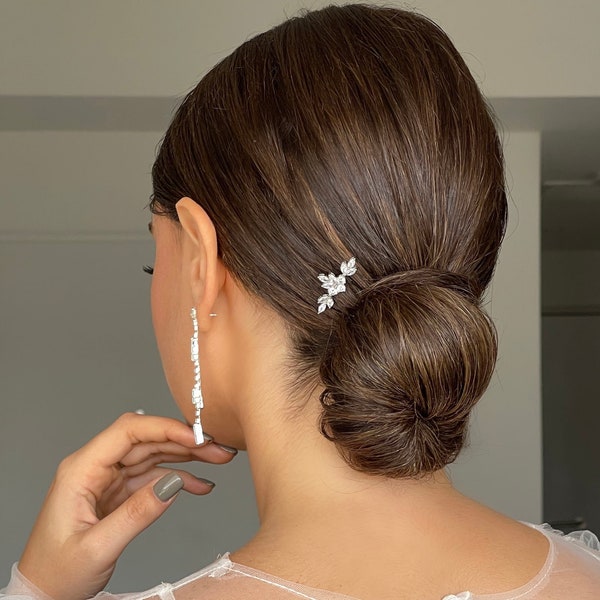 Zirconia bobby pins, Bridal hair clips, Wedding hair accessories, Rhinestone headpiece, Bride hair jewelry, White crystal barrette clips