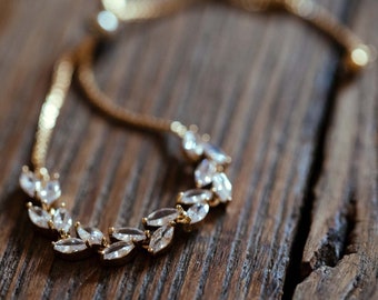 wedding bracelet for bride, crystal vine Cubic zirconia Bracelet, Gold Bridal bracelet, Leaves Bridal Bracelet, Crystal wedding bracelet