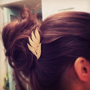 Hair Comb On Sale, Wedding Comb, Bridal Hair Comb, Gold Hair Comb, Bridal Hair Accessories, Pearl Comb, Updo Hairpiece, Leaf Comb Vintage