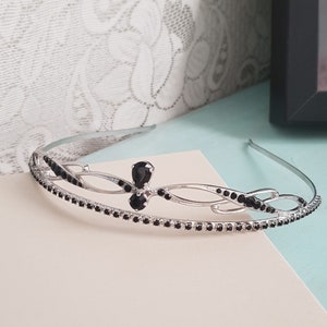 Pièce de tête en cristal noir, mariage gothique, bijoux de mariage noir, couronne en cristal noir, diadème de mariage noir, accessoire pour cheveux de bal de promo, couronne de bal de promo