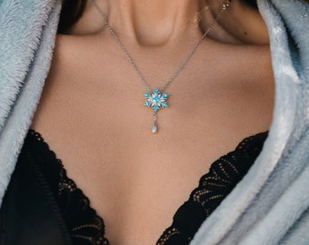 In vendita Collana in argento con zirconi azzurri, catena con ciondolo fiocco di neve, collana penzolante allungata in argento massiccio, gioielli per il riscaldamento globale