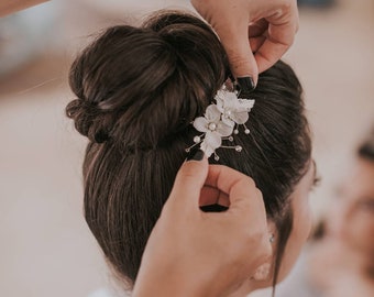 Boho bridal comb, Floral Hair Comb, Bridal Accessories, Pearl bridal Comb, White wedding hair piece, Pearl headpiece, Pearl hair accessory