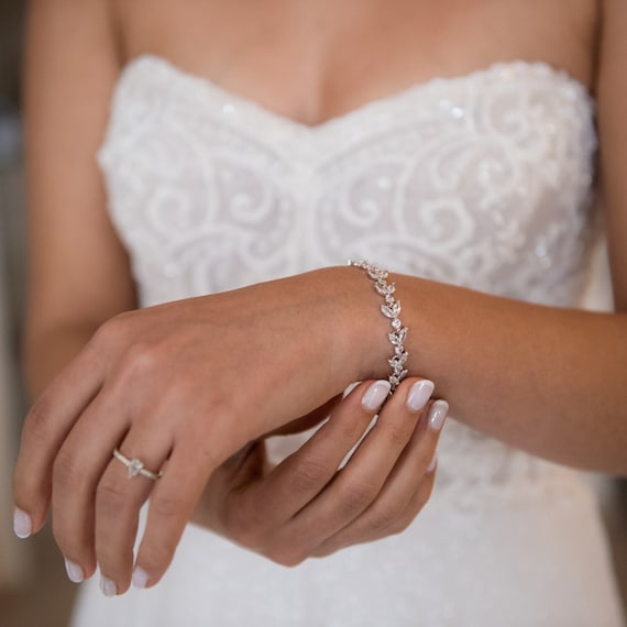 Cubic Zirconia Bracelet Bridal Bracelet Wedding Day Jewelry Crystal Leaf Bridal Bracelet Marquise CZ Bracelet Bridesmaids Bracelet Etsy Canada