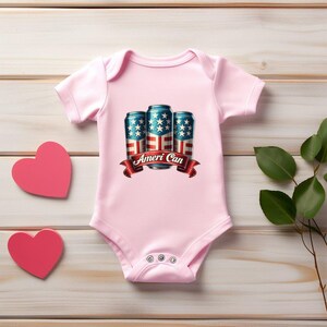 Ameri Can DTF Transfer, Metallic Patriotic Beer Can Iron On, 4th of July USA Flag Ribbon Design, Summer BBQ Ready to Press Heat Transfer Bild 4
