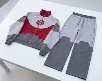 Omni-Man Inspired Vintage Color Block Tracksuit, Retro 2 Piece Set, Zip Up Stand Collar Jacket, Baggy Pants, Anime Cosplay Streetwear