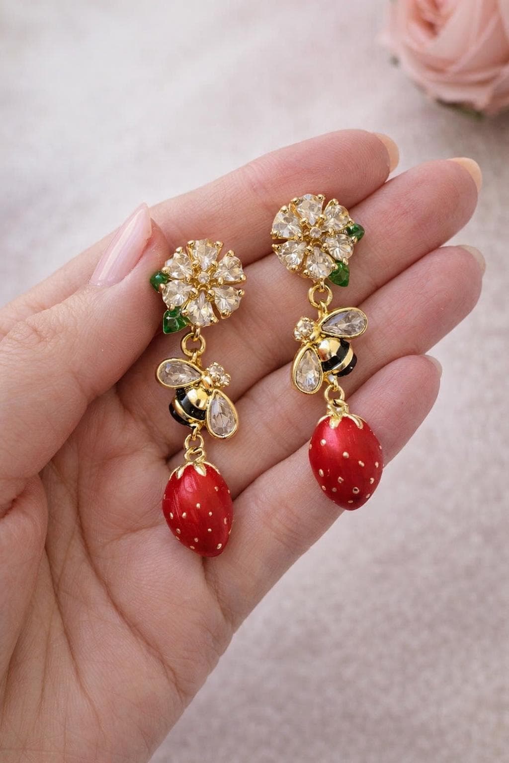 Boucles D'oreilles Pendantes Vintage Dorées - Zoé Coste (clips) - État Occasion
