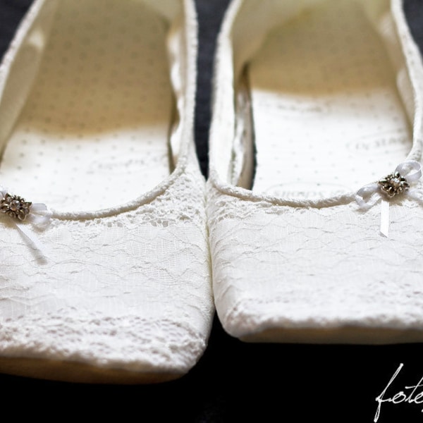 Size 10, Beautiful Ivory, Lace Covered, Bridal Slippers