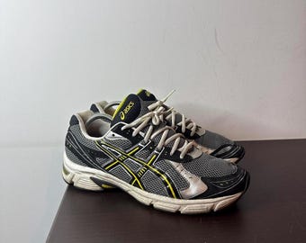 Asics Gorpcore Low Top Sneakers Vintage y2k 2000s