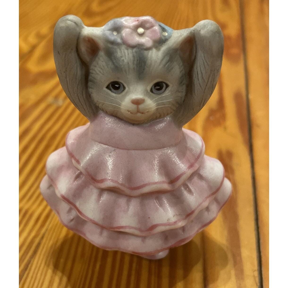 Kitty Cucumber キティキューカンバー　陶器製　猫の置物 Kitty cucumber - Etsy 日本