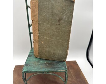 Antica prima edizione del 1823 del libro di poesie di William Cowper dell'Inner Temple, rara da trovare.