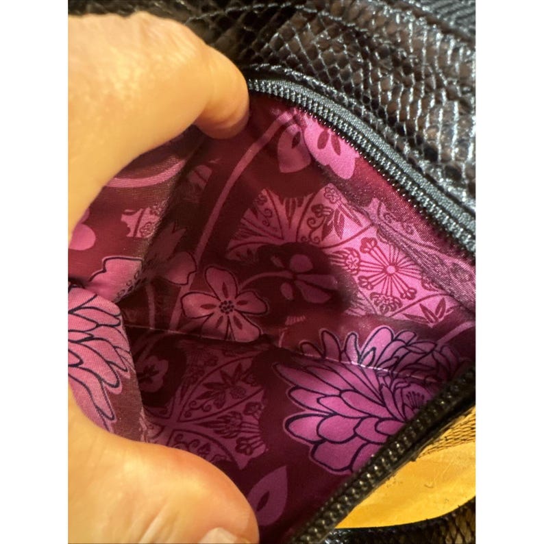 VTG Brighton Croc/Alligator Embossed Black/Leather Clutch Organizer Bag EUC image 3