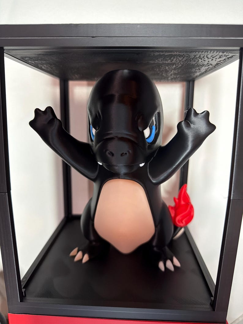 Charmander Pokémon Desk Decor – Anime Gift for Gamer – Gaming Room Setup Decor – Window Display Figure bild 3
