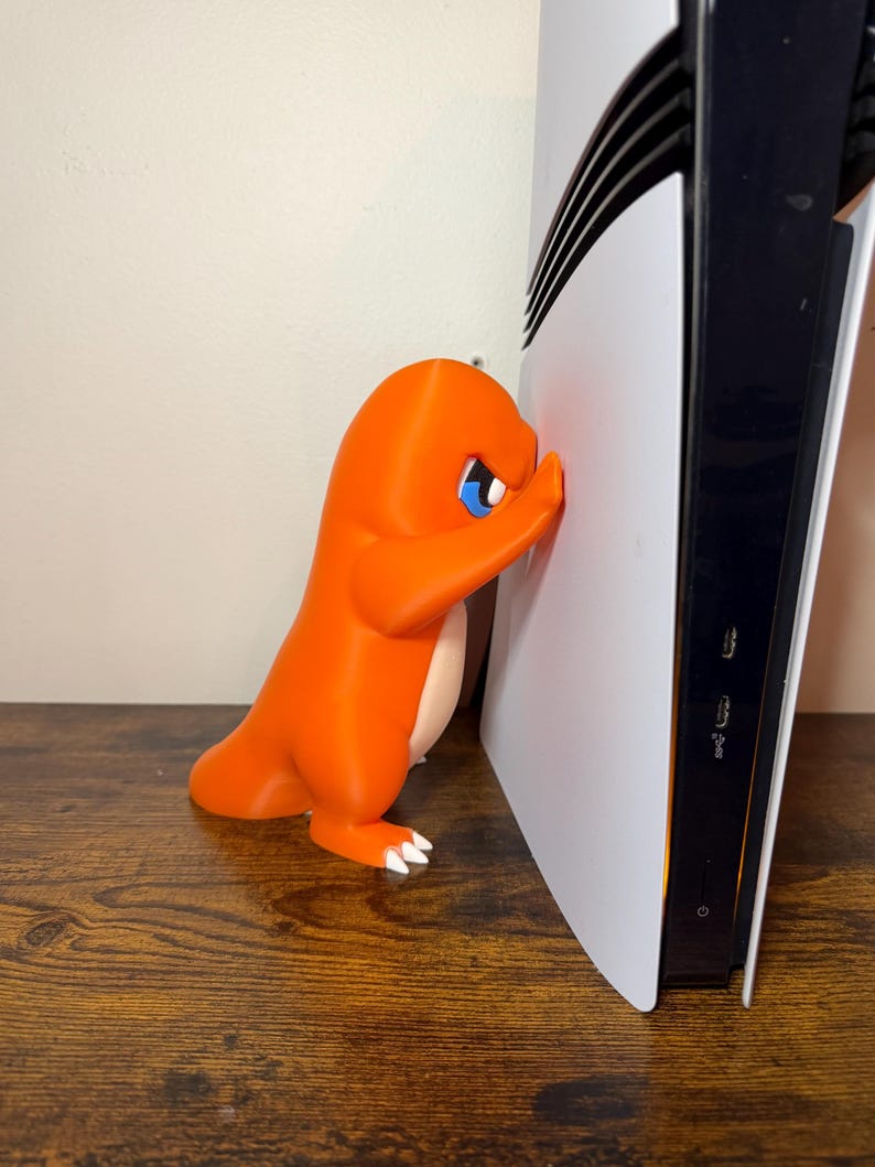 Charmander Pokémon Desk Decor – Anime Gift for Gamer – Gaming Room Setup Decor – Window Display Figure bild 5
