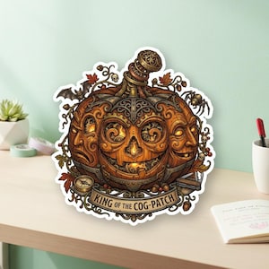 以下が含まれることがあります： 3つの顔、歯車、装飾的な茎を備えた、詳細なスチームパンクスタイルのカボチャのステッカー。カボチャは葉、コウモリ、クモに囲まれています。「KING OF THE COG-PATCH」というテキストがバナーに表示されています。