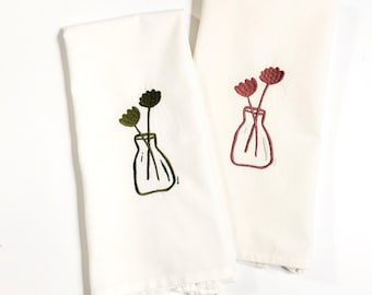 Two Flowers in a Vase Embroidered Decorative Tea Towel - Kitchen Towel, Gift, Housewarming Gift, Modern, Gift Under 20