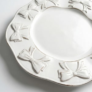 White Charger Plates | 13 Inch Plastic Embossed Dinner Plate Chargers | Reusable Wedding Party Holiday Table Decor Set