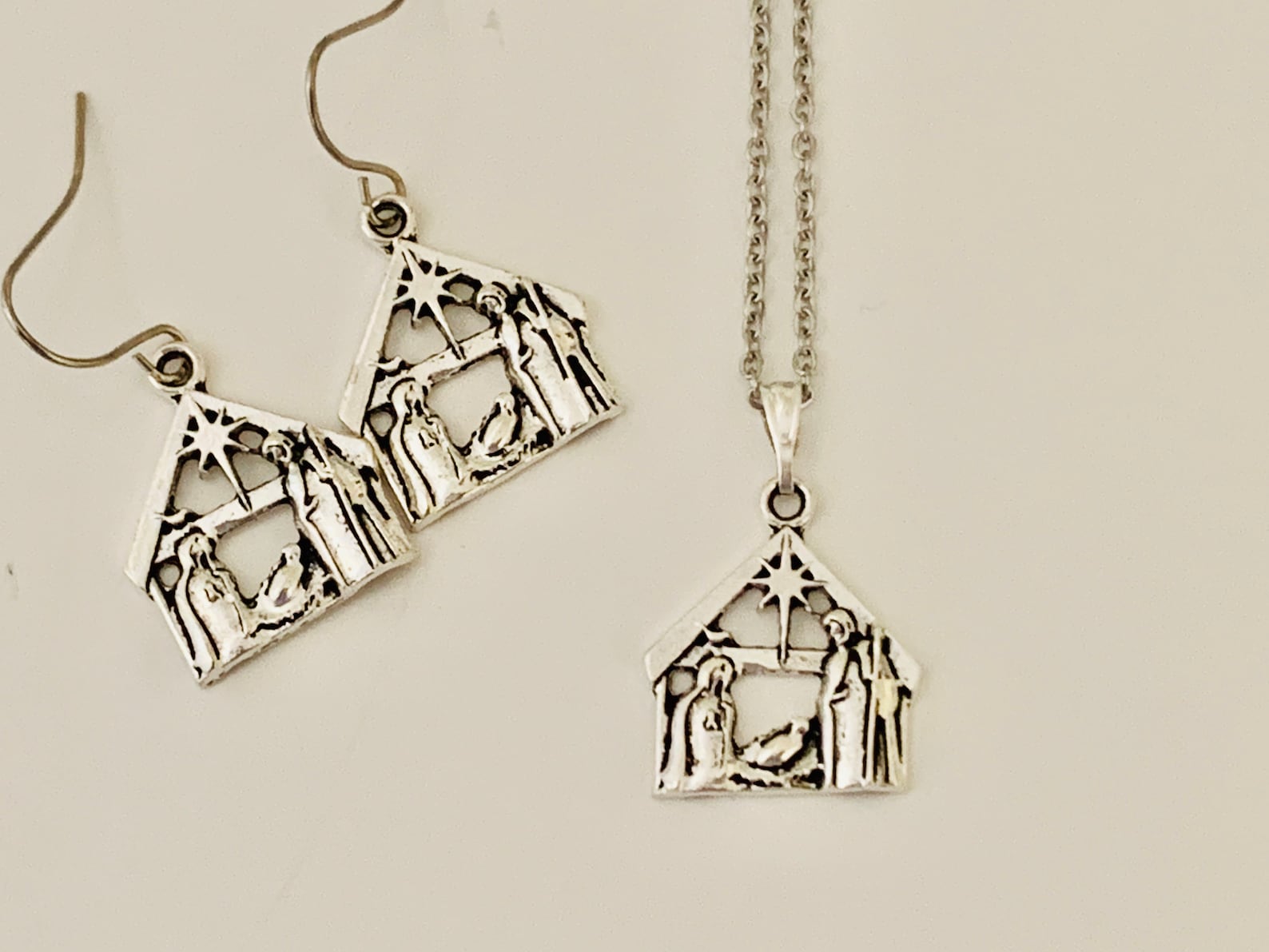 Nativity Necklace Christmas Jewelry Manger Scene Etsy