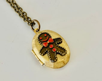 Tiny Gingerbread Man Locket necklace, vintage Christmas locket, Christmas jewelry