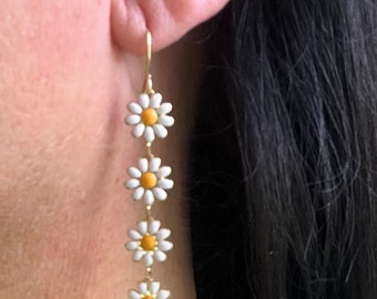 Daisy Chain Earrings, Daisy dangles, Summer boho Jewelry