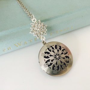 Schneeflocke Medaillon, Aromatherapie-Medaillon, Silber Medaillon Öl Diffusor