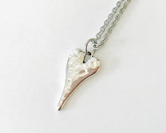 Hammered 2024 heart necklace