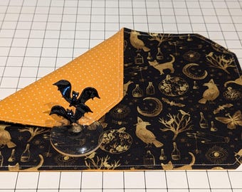Reversible Gold Cats and Stars Placemats (Set of 6)
