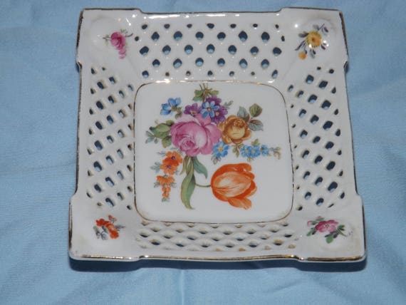 Porcelain Square Ring Dish - image 1