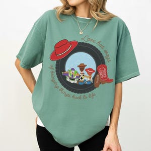Maglietta Vintage Comfort Colors "Lo sapevo, ti conoscevo", maglietta dell'amicizia di Toy Story 5, maglietta di Woody e Buzz Lightyear, maglietta coordinata per la famiglia di Disneyland immagine 8