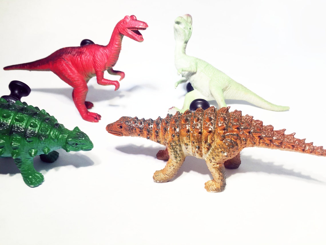 dinosaur with knob on head