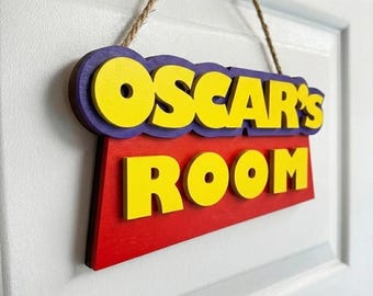 Plaque nominative personnalisée de style Toy Story, plaque de porte en bois personnalisée pour garçons, plaque nominative pour chambre de bébé, décoration de chambre à thème jouet