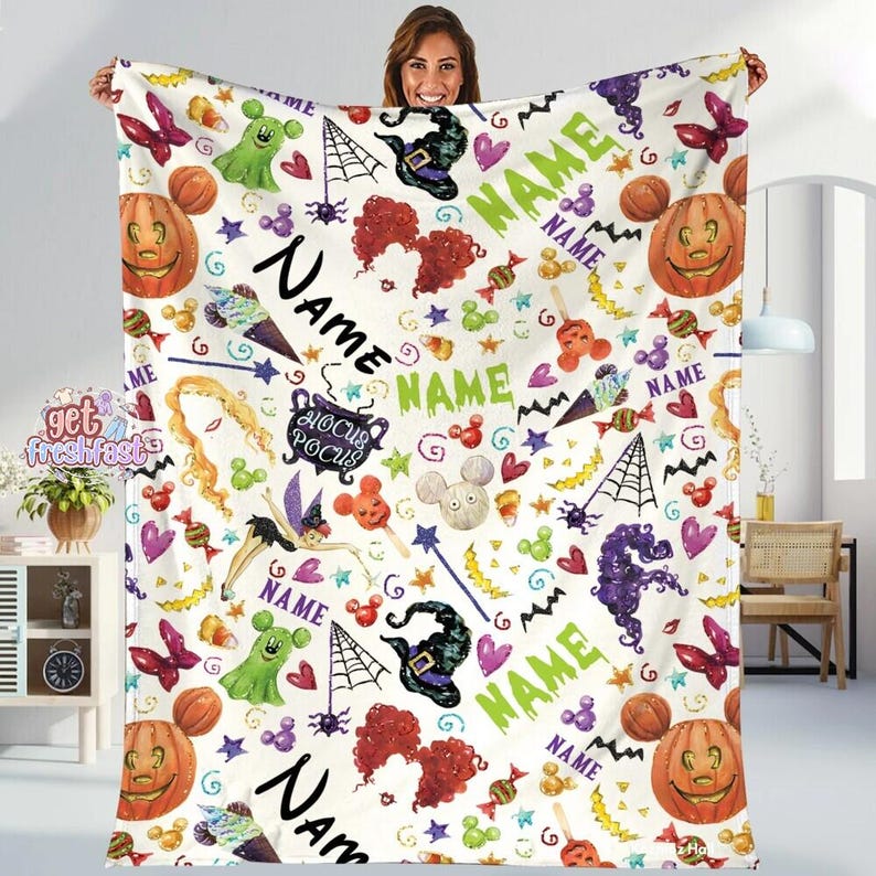 Personalized Name Halloween Mickey Mouse Fleece Blanket, Custom Name Disneyland Blanket, Halloween Birthday Gift For Kids 画像 1
