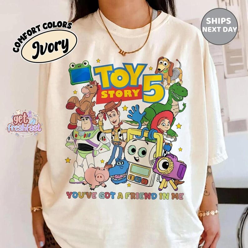 Camiseta estampada de los personajes de Toy Story 5, camiseta "Tienes un amigo en mí", Woody, Buzz y Jessie, camiseta a juego para viajes familiares. imagen 1