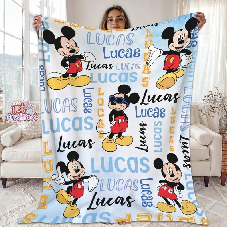 Personalized Watercolor Mickey Mouse Blanket, Custom Name Disneyland Mickey Blanket, Mickey Birthday Gifts, Disneyland Christmas Blanket 画像 1