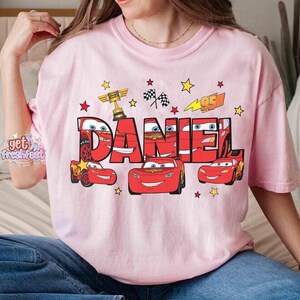 Custom Name Disneyland Pixar Cars Characters Group Shirt, Personalized MC Queen Tow Mater Sally Tee, Disneyland Family 2026 Matching Shirt bild 2
