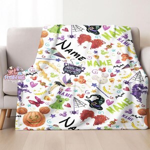 Personalized Name Halloween Mickey Mouse Fleece Blanket, Custom Name Disneyland Blanket, Halloween Birthday Gift For Kids 画像 2