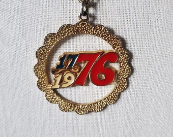 Rafaelian Bicentennial 1776-1976 Enamel Gold Tone Pendant Necklace