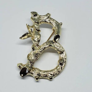 Sarah Coventry "B" Gold Tone Branch Leaf Broche inicial
